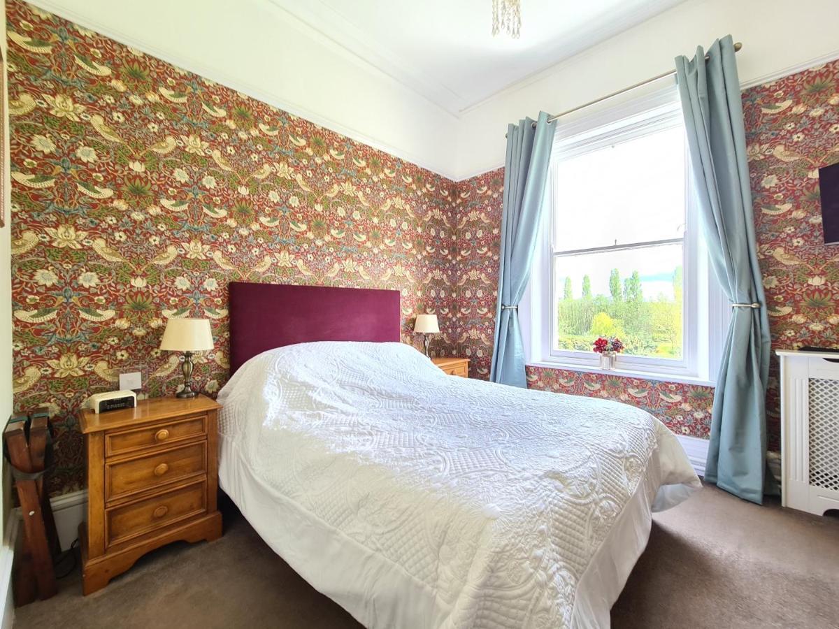 Broom Hall Country Hotel Saham Toney Exterior photo