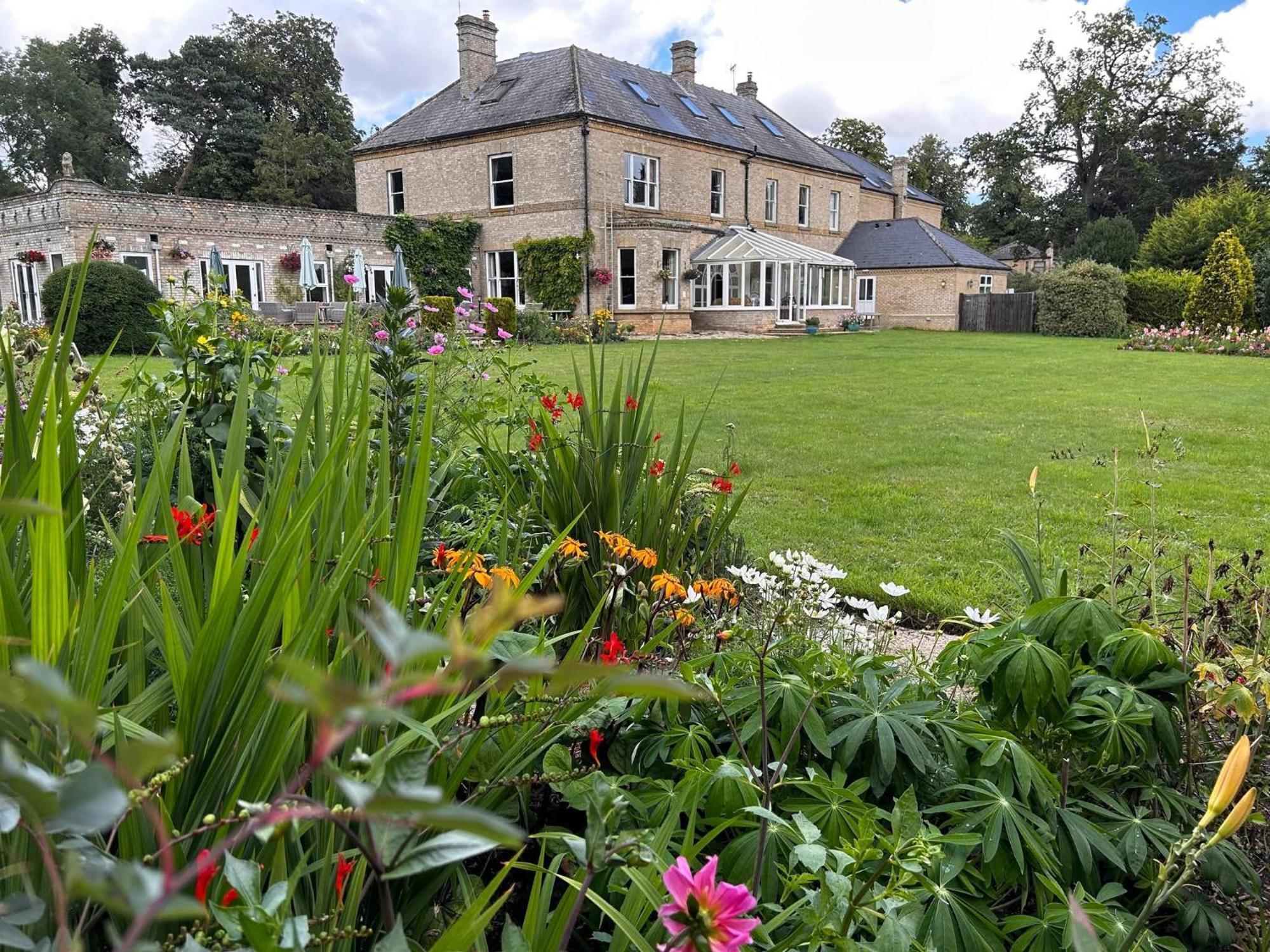 Broom Hall Country Hotel Saham Toney Exterior photo
